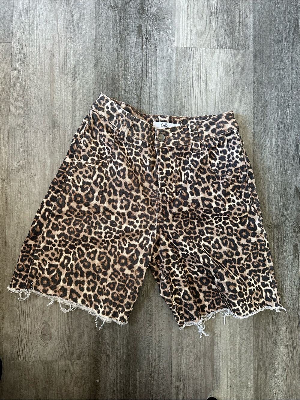 🌻 Cello Leopard Print High Waist Cutoff Shorts 🌻